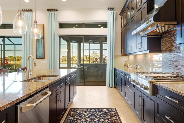 4711 BENITO COURT, Bradenton, FL 34211