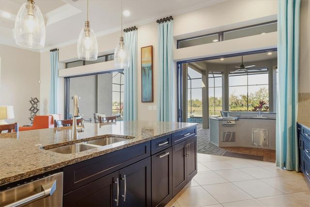 4711 BENITO COURT, Bradenton, FL 34211