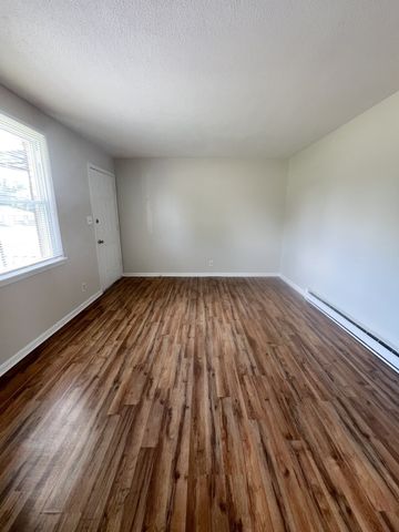 107 Tandy Dr Apt A, Clarksville, TN 37042