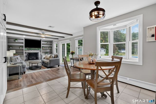 19 Kennedy Road, Manchester, CT 06042
