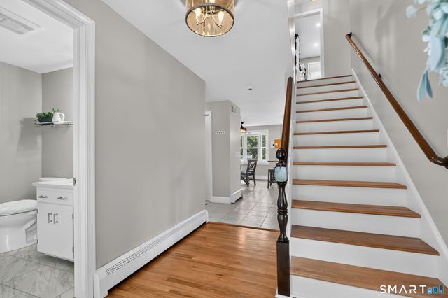 19 Kennedy Road, Manchester, CT 06042