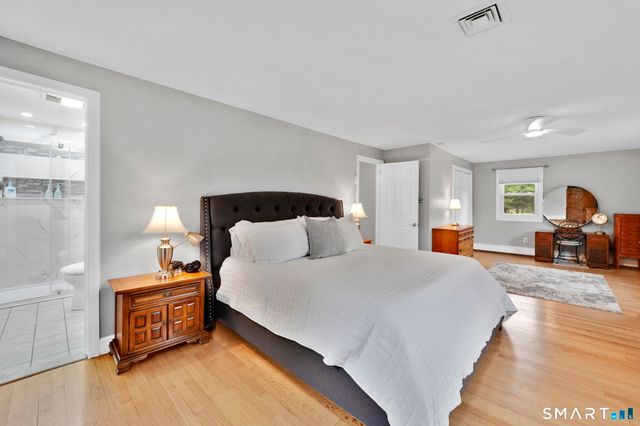 19 Kennedy Road, Manchester, CT 06042
