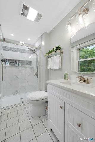 19 Kennedy Road, Manchester, CT 06042