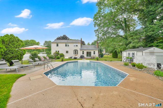 19 Kennedy Road, Manchester, CT 06042