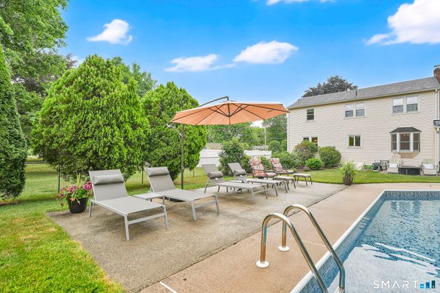 19 Kennedy Road, Manchester, CT 06042
