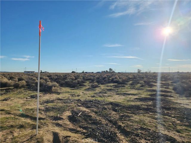10 Edie, Hinkley, CA 92347