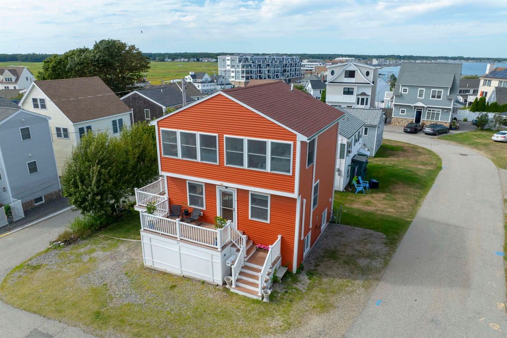Image 13 of property listing at 23 Boar's Head Terrace, Hampton, NH 03842