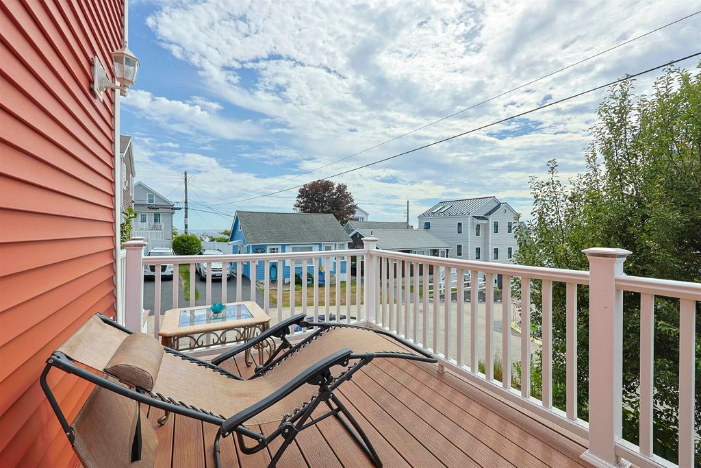 Image 14 of property listing at 23 Boar's Head Terrace, Hampton, NH 03842
