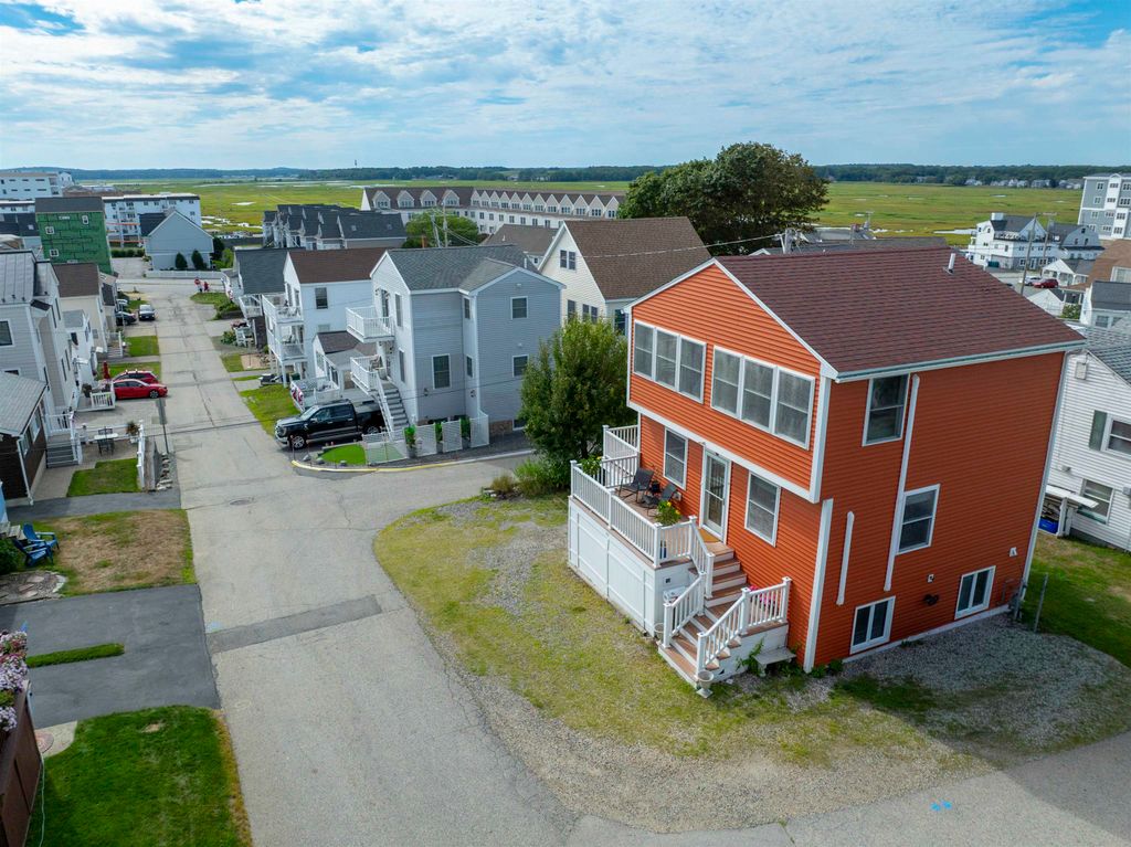 Image 20 of property listing at 23 Boar's Head Terrace, Hampton, NH 03842