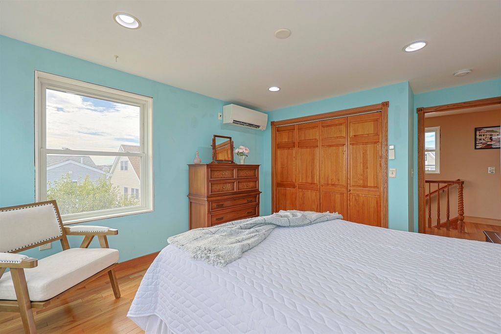Image 24 of property listing at 23 Boar's Head Terrace, Hampton, NH 03842