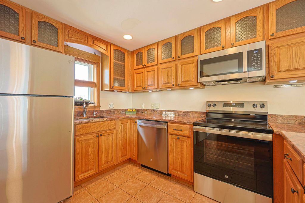 Image 26 of property listing at 23 Boar's Head Terrace, Hampton, NH 03842