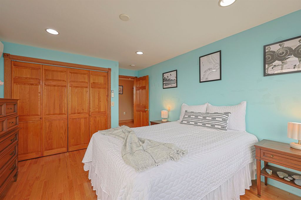 Image 27 of property listing at 23 Boar's Head Terrace, Hampton, NH 03842