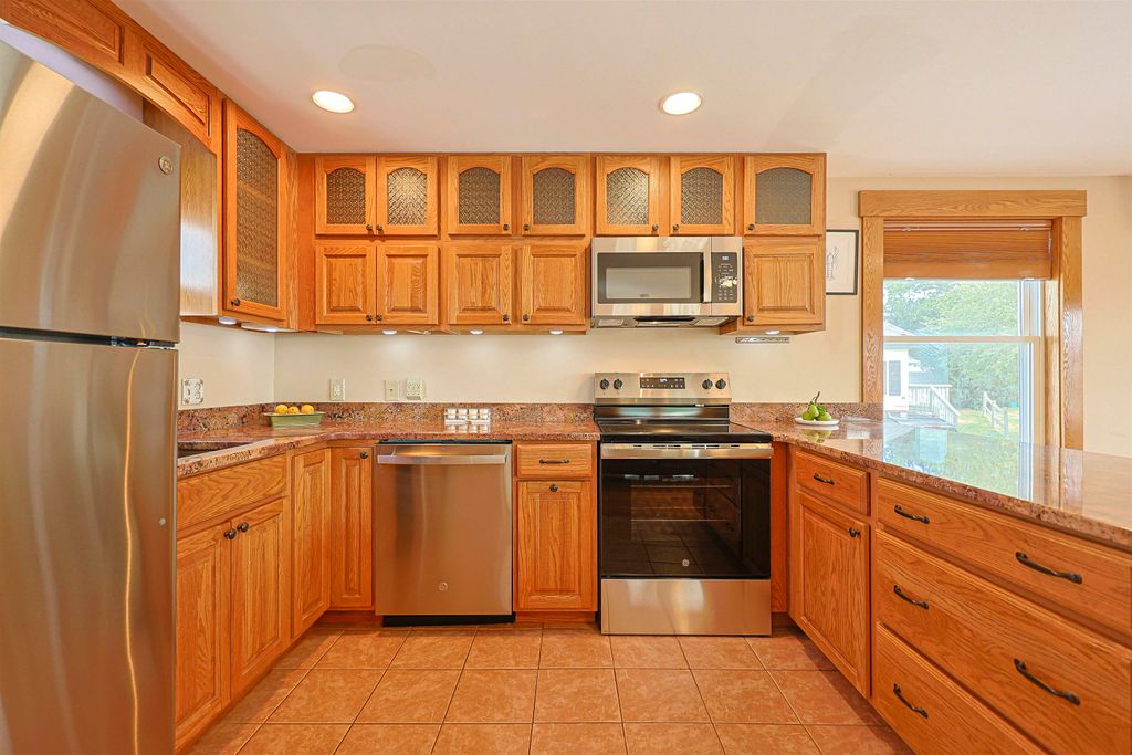 Image 29 of property listing at 23 Boar's Head Terrace, Hampton, NH 03842