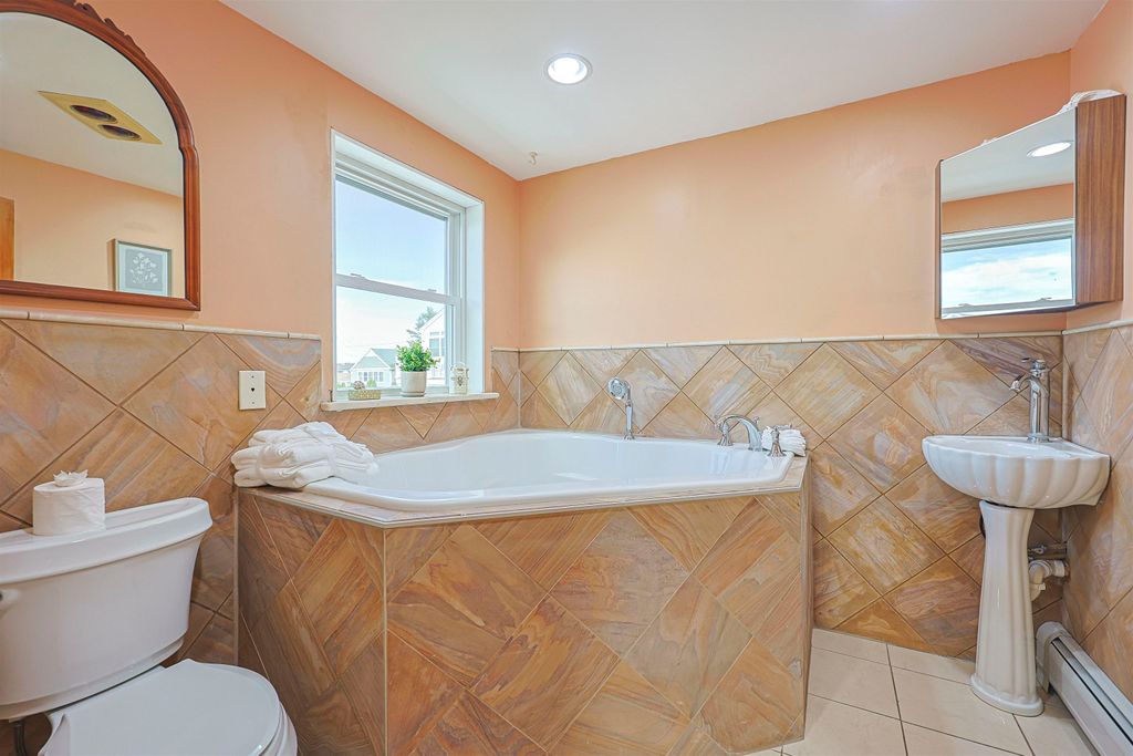 Image 30 of property listing at 23 Boar's Head Terrace, Hampton, NH 03842