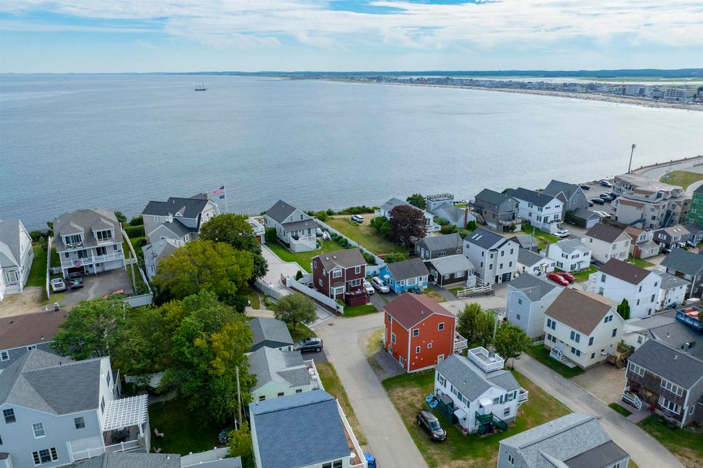 Image 6 of property listing at 23 Boar's Head Terrace, Hampton, NH 03842