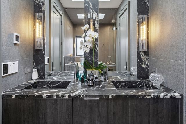 5415 N Ashland Avenue, Chicago, IL 60640