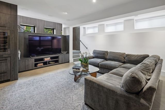 5415 N Ashland Avenue, Chicago, IL 60640