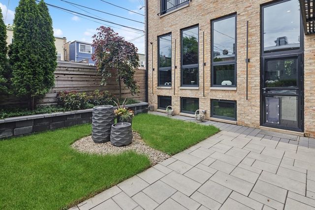 5415 N Ashland Avenue, Chicago, IL 60640