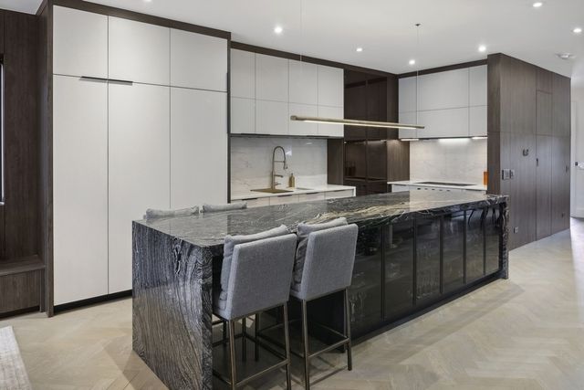 5415 N Ashland Avenue, Chicago, IL 60640