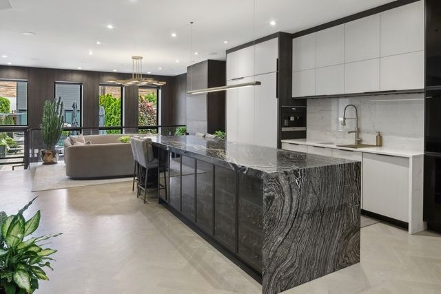 5415 N Ashland Avenue, Chicago, IL 60640