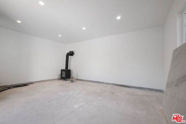 2180 W 31st Street, Los Angeles, CA 90018