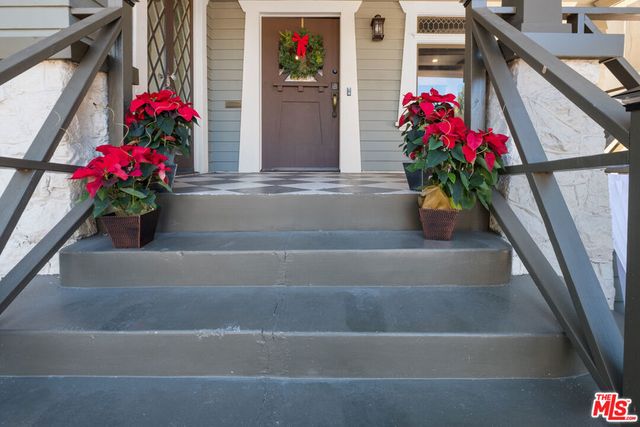 2180 W 31st Street, Los Angeles, CA 90018