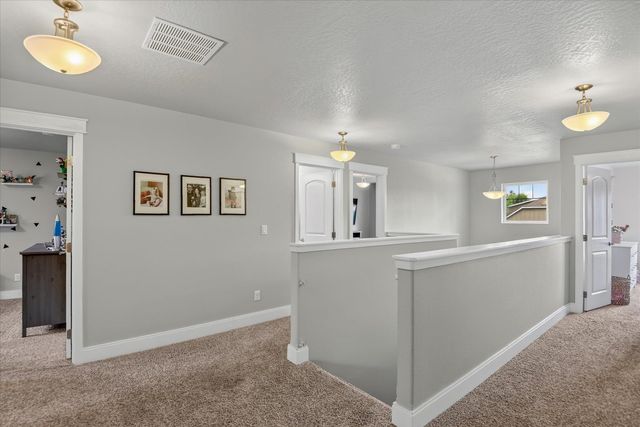7416 N HORIZON RIDGE Ln, Spokane, WA 99208