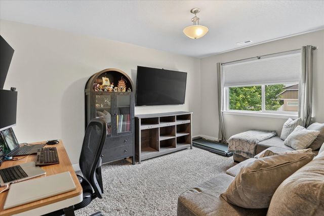 7416 N HORIZON RIDGE Ln, Spokane, WA 99208