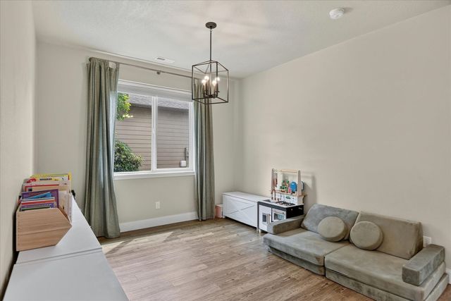 7416 N HORIZON RIDGE Ln, Spokane, WA 99208