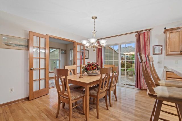 1718 Tumbleweed CIRCLE, West Bend, WI 53095