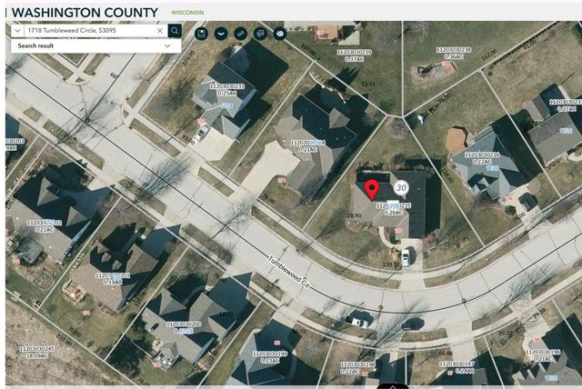 1718 Tumbleweed CIRCLE, West Bend, WI 53095