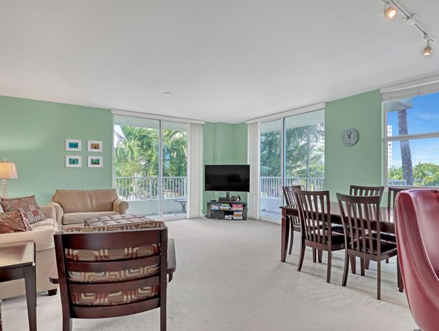 700 E Boynton Beach Boulevard 312, Boynton Beach, FL 33435