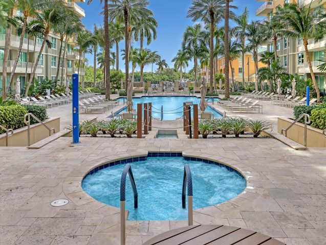 700 E Boynton Beach Boulevard 312, Boynton Beach, FL 33435