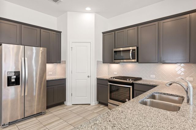 109 Finstown ST, Hutto, TX 78634