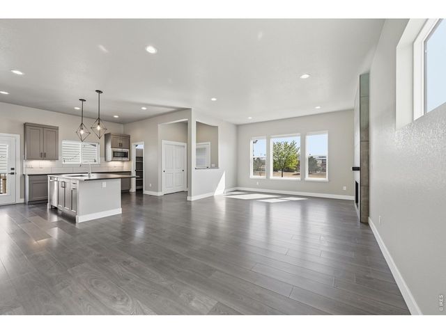 5197 School House Dr, Timnath, CO 80547