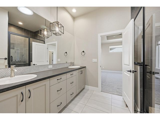 5197 School House Dr, Timnath, CO 80547