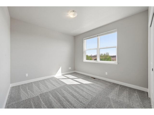 5197 School House Dr, Timnath, CO 80547