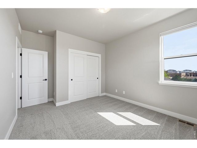 5197 School House Dr, Timnath, CO 80547