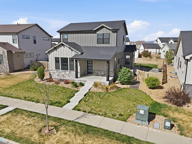 5197 School House Dr, Timnath, CO 80547