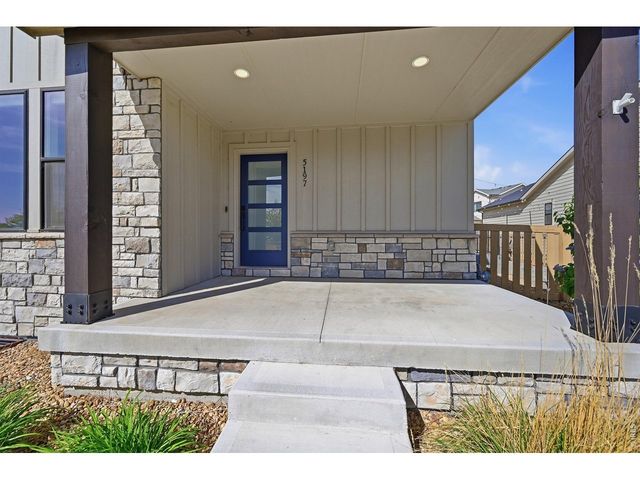 5197 School House Dr, Timnath, CO 80547