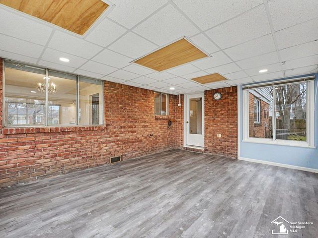 1593 Longfellow Drive, Temperance, MI 48182