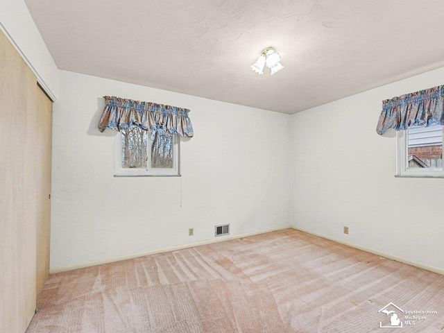 1593 Longfellow Drive, Temperance, MI 48182