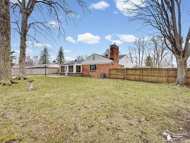 1593 Longfellow Drive, Temperance, MI 48182