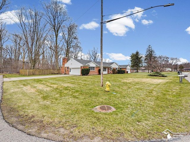 1593 Longfellow Drive, Temperance, MI 48182