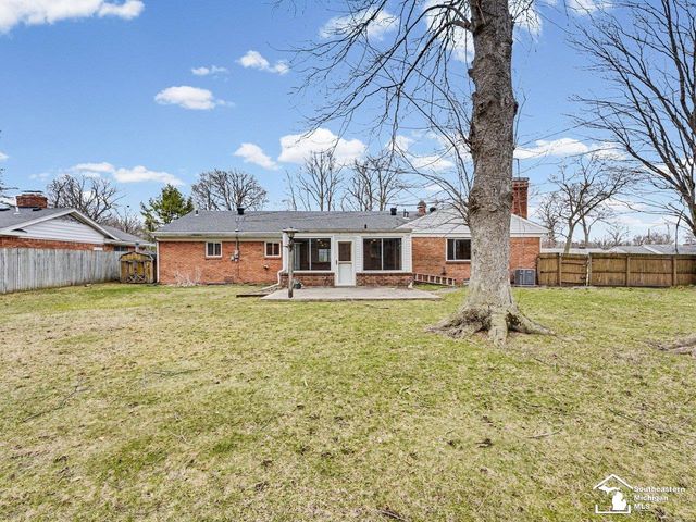 1593 Longfellow Drive, Temperance, MI 48182