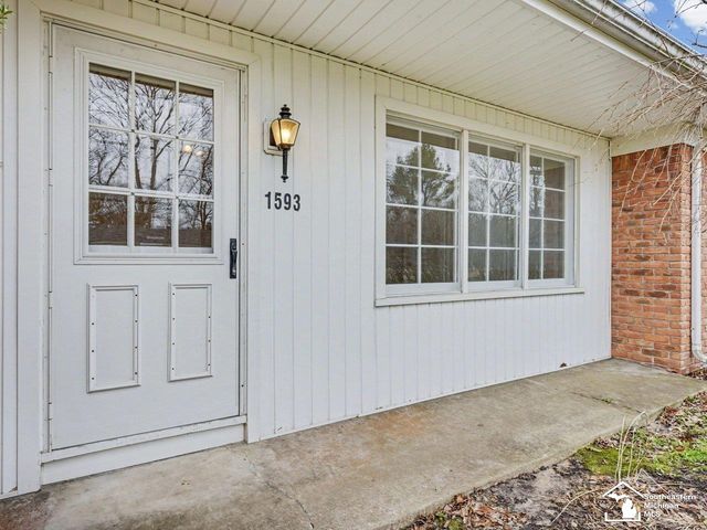 1593 Longfellow Drive, Temperance, MI 48182