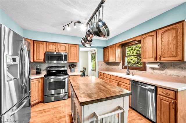 9533 Catalpa Circle, Mentor, OH 44060