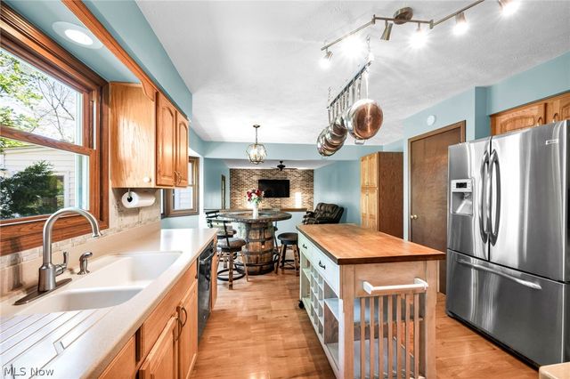 9533 Catalpa Circle, Mentor, OH 44060