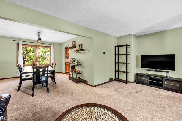 9533 Catalpa Circle, Mentor, OH 44060