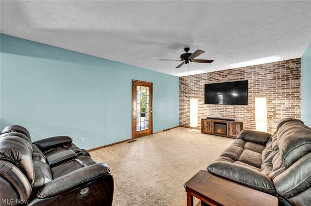 9533 Catalpa Circle, Mentor, OH 44060